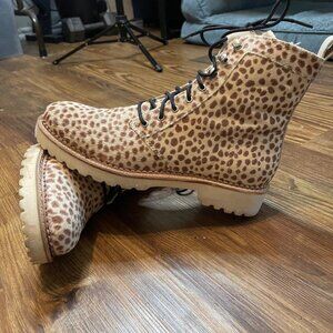 Dolce Vita Women's Avena Combat Boot Size 8